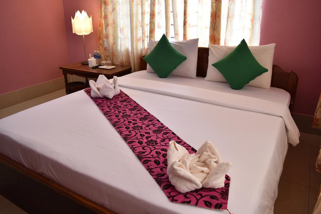 Ta Som Guesthouse & Tour Services Siem Reap Exteriör bild