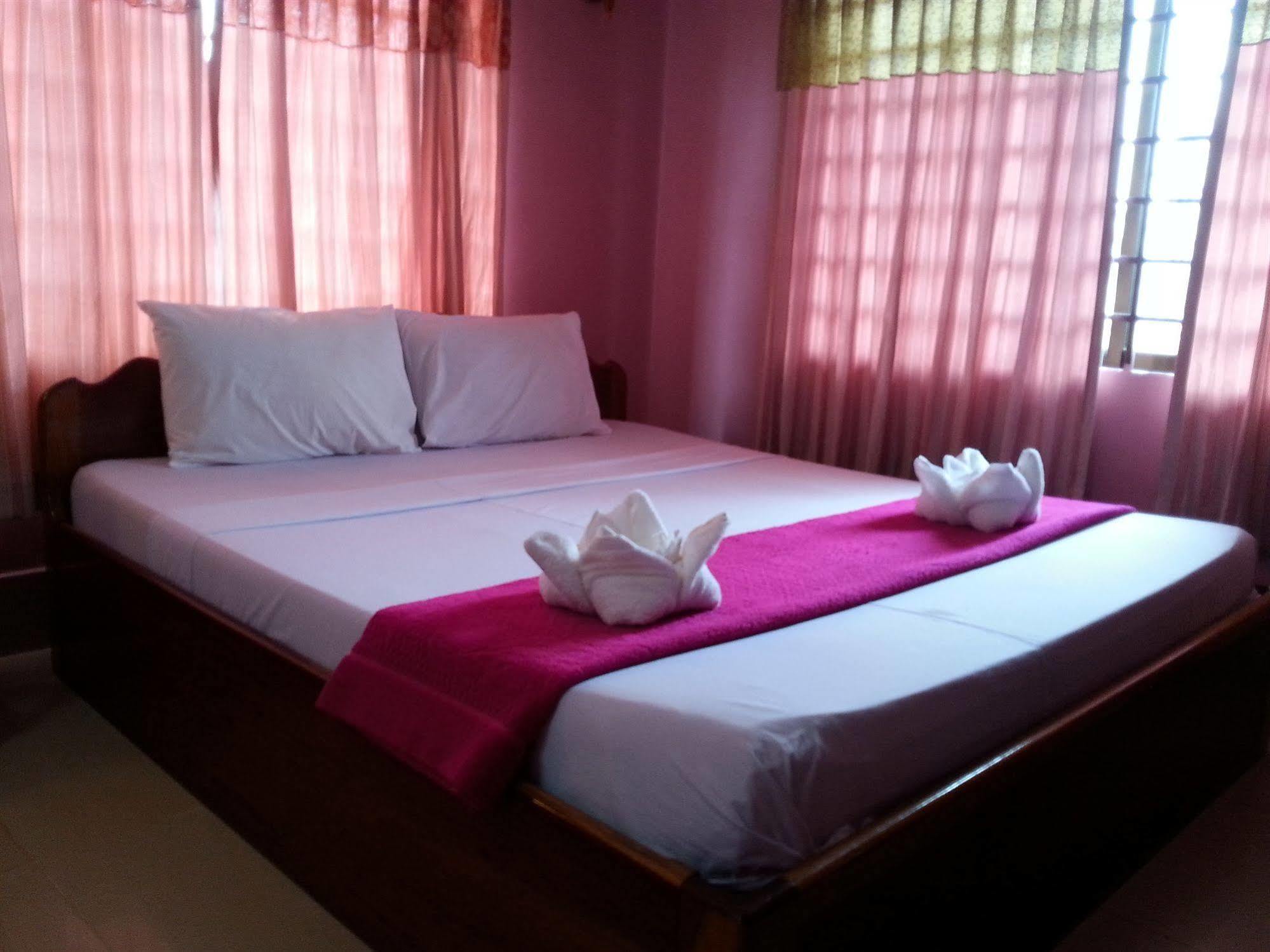 Ta Som Guesthouse & Tour Services Siem Reap Exteriör bild